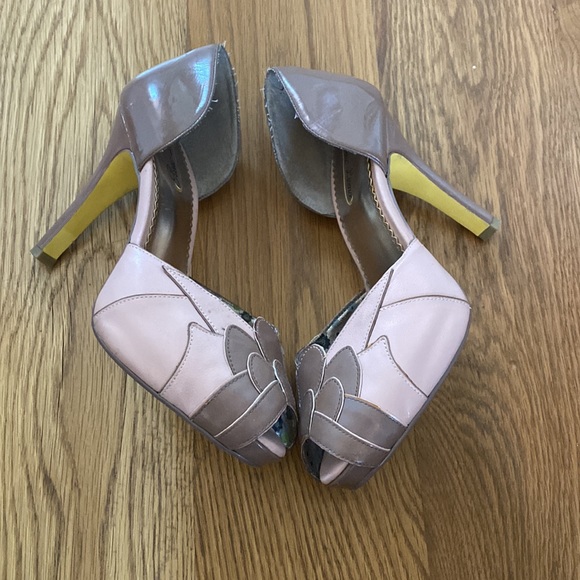 2/$25 - Poetic License// heels, size 7.5 - Picture 4 of 8